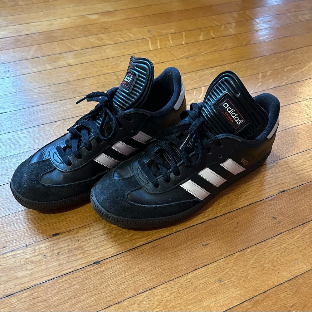 Adidas Women’s Sambas